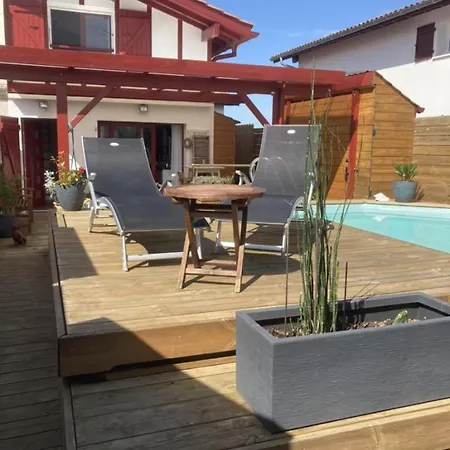 Holiday home Petite Maison De Charme Entierement Privative *