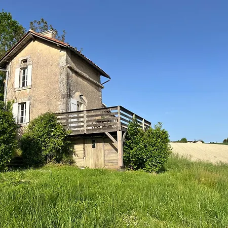Holiday home Charmante Maison A La Campagne